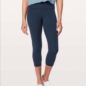 Lululemon winder under navy size 6